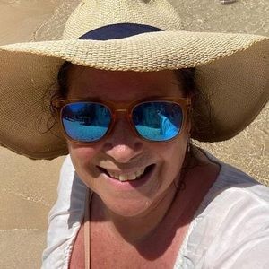 Meet your Posher, Shelly